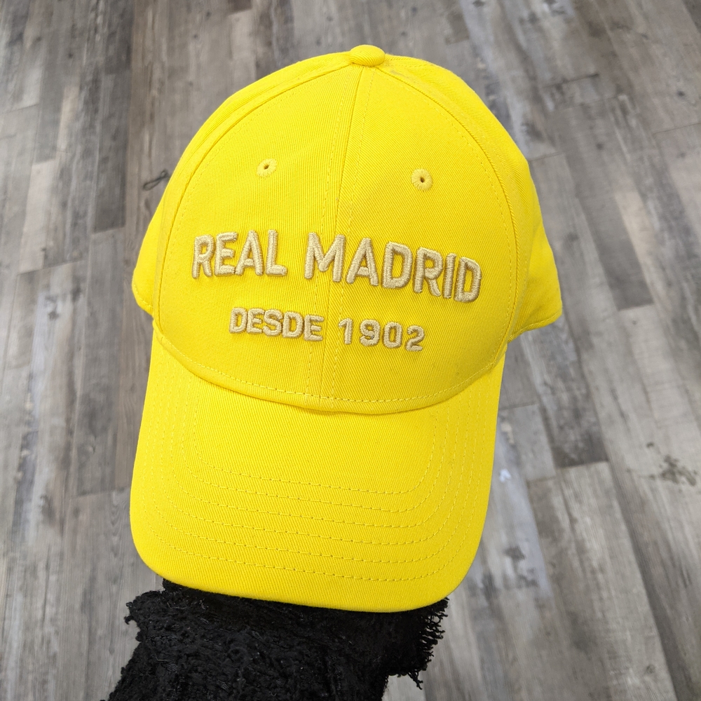 Real Madrid Yellow Baseball Soccer Cap Desde 1902 Original